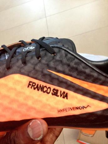 Le nuove scarpe da calcio di Mario Balotelli: ecco quella 